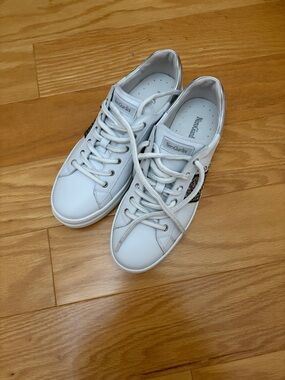Nero Giardini White Sneakers with black and silver accents